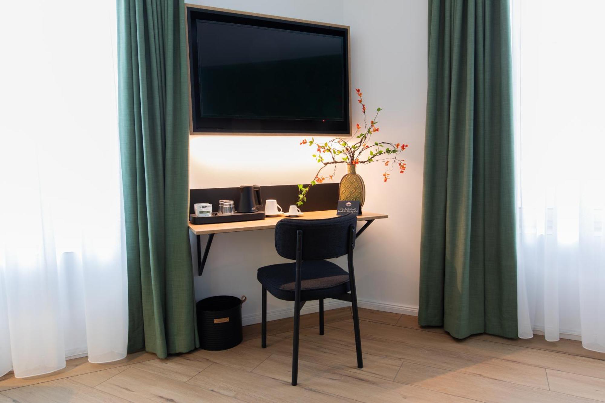 Frida Hotel & Cafe Bassum Экстерьер фото