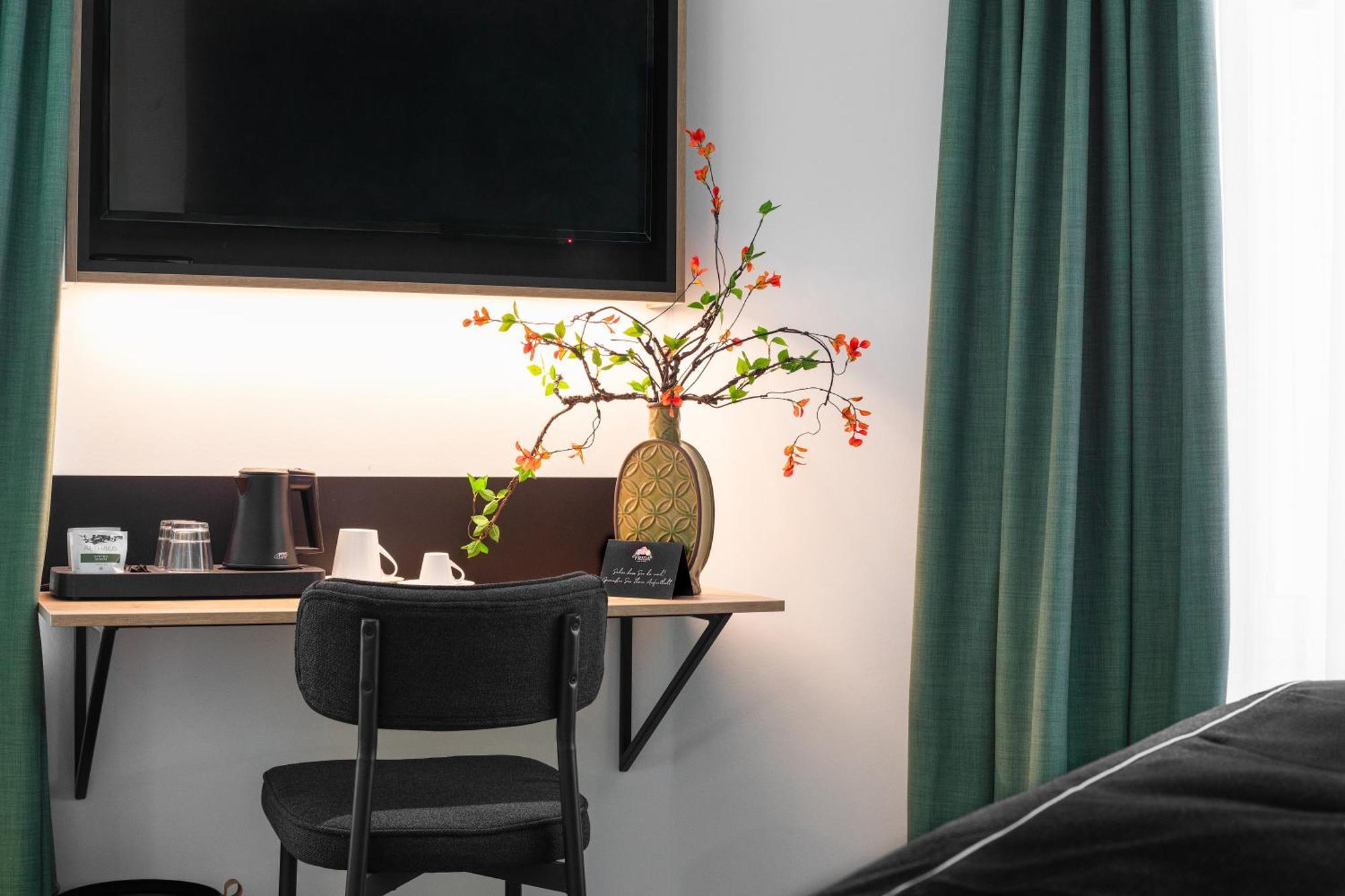 Frida Hotel & Cafe Bassum Экстерьер фото