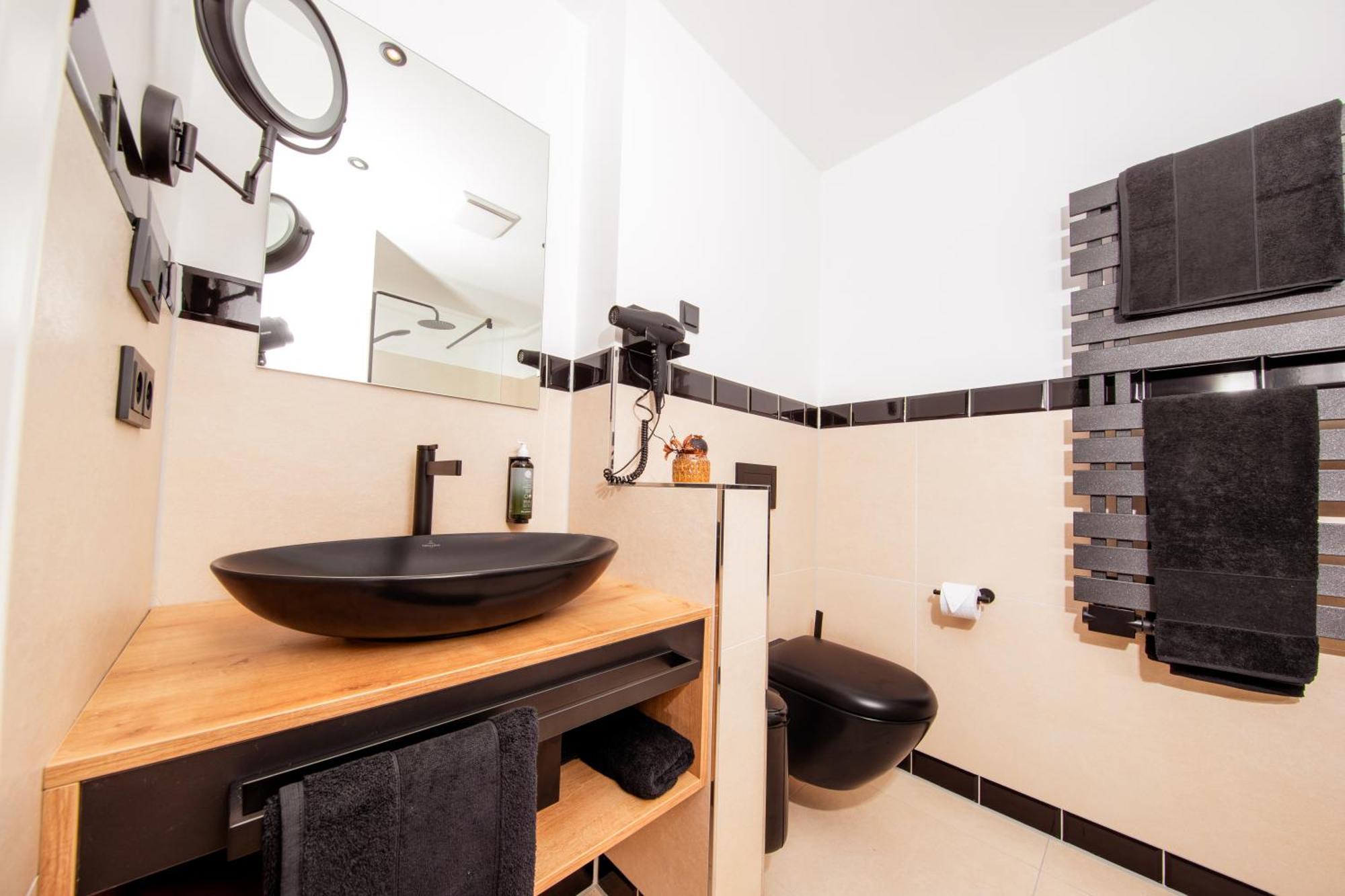 Frida Hotel & Cafe Bassum Экстерьер фото